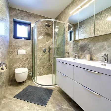 Vilă Amber *only 500m From The Beach* *